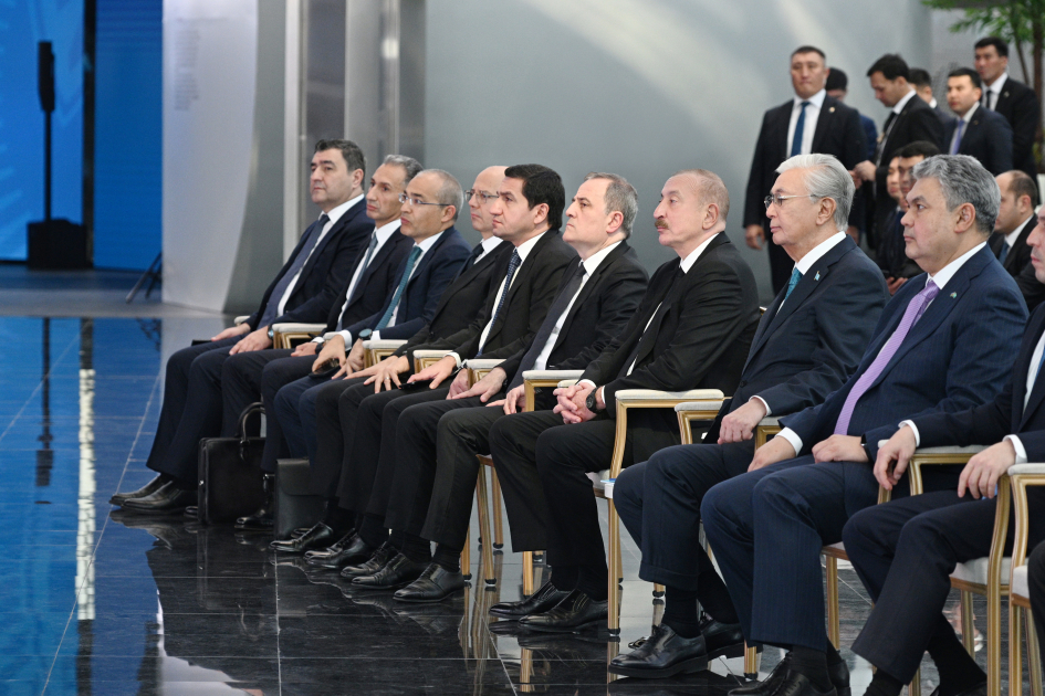Prezident İlham Əliyev və Prezident Kasım-Jomart Tokayev Astanada “Alem.ai” Beynəlxalq Süni İntellekt Mərkəzində olublar (FOTO)