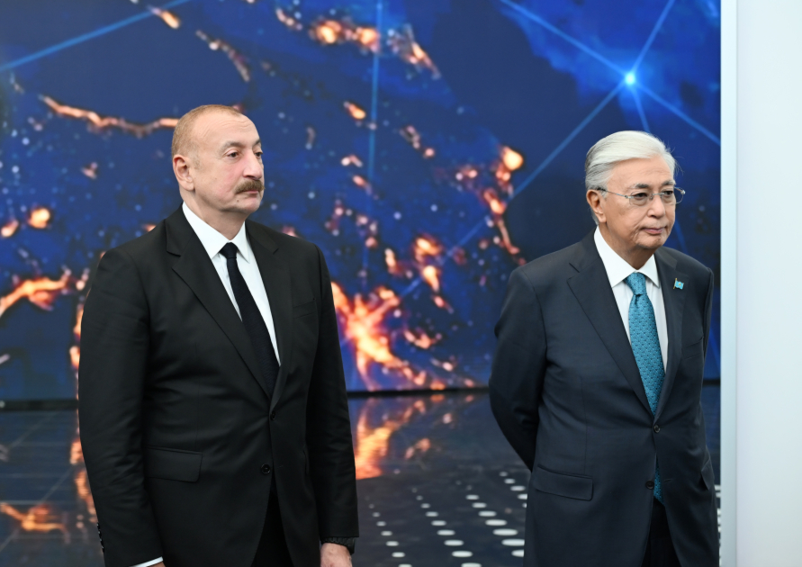 Prezident İlham Əliyev və Prezident Kasım-Jomart Tokayev Astanada “Alem.ai” Beynəlxalq Süni İntellekt Mərkəzində olublar (FOTO)