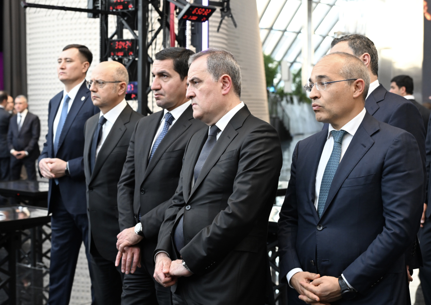 Prezident İlham Əliyev və Prezident Kasım-Jomart Tokayev Astanada “Alem.ai” Beynəlxalq Süni İntellekt Mərkəzində olublar (FOTO)