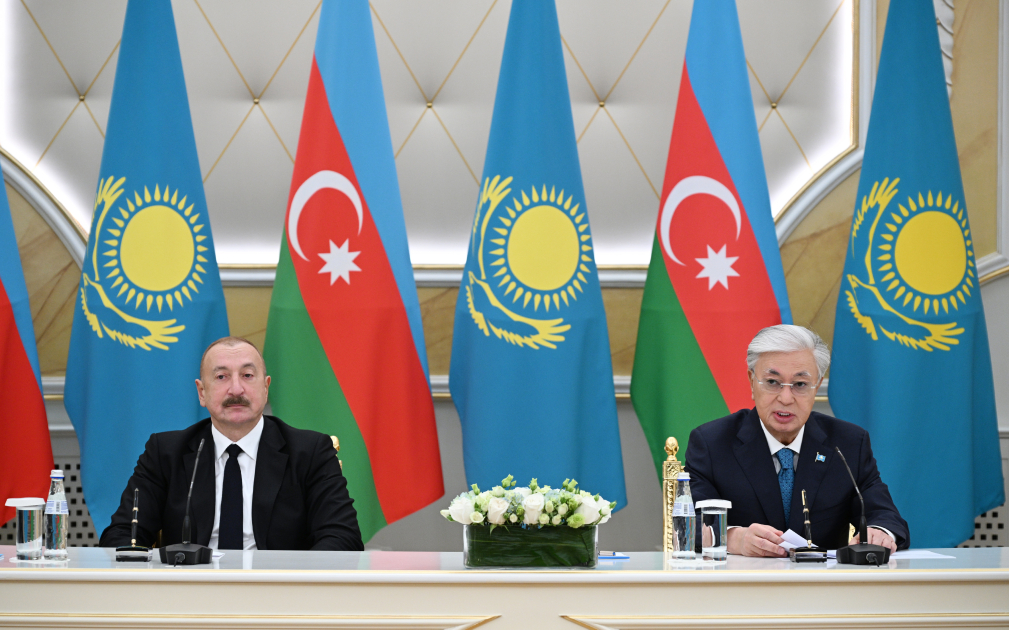 Prezident İlham Əliyev və Kasım-Jomart Tokayev mətbuata bəyanatlarla çıxış ediblər (FOTO)