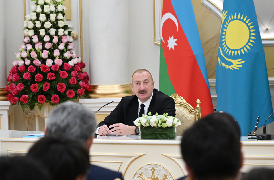 Prezident İlham Əliyev və Kasım-Jomart Tokayev mətbuata bəyanatlarla çıxış ediblər (FOTO)