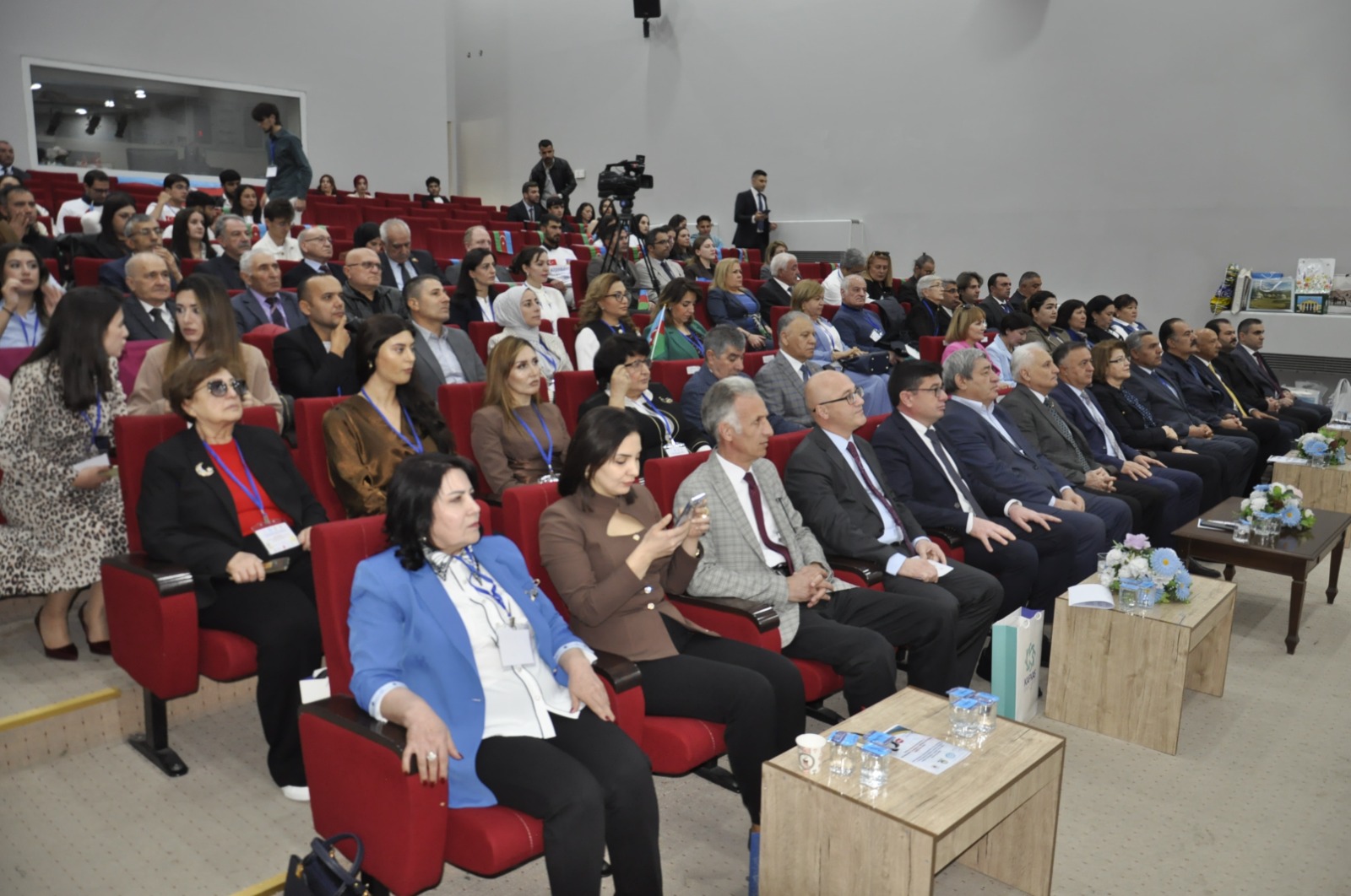 Qarsda Azərbaycan dili və ədəbiyyatı ilə bağlı elmi simpozium və “Bir millət, iki dövlət” adlı musiqi otağının açılışı olub (FOTO)