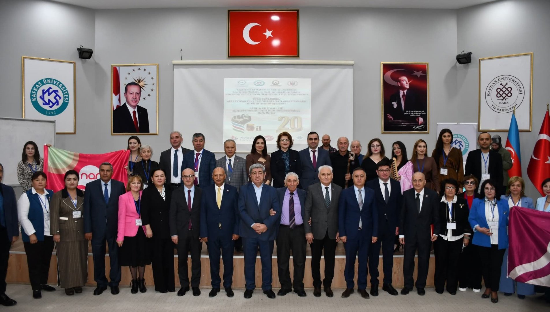 Qarsda Azərbaycan dili və ədəbiyyatı ilə bağlı elmi simpozium və “Bir millət, iki dövlət” adlı musiqi otağının açılışı olub (FOTO)