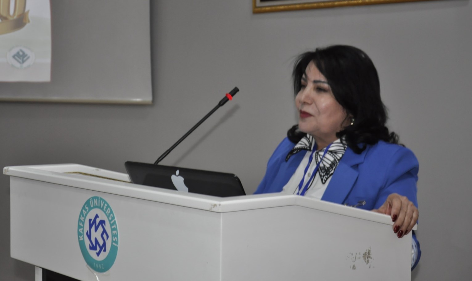 Qarsda Azərbaycan dili və ədəbiyyatı ilə bağlı elmi simpozium və “Bir millət, iki dövlət” adlı musiqi otağının açılışı olub (FOTO)