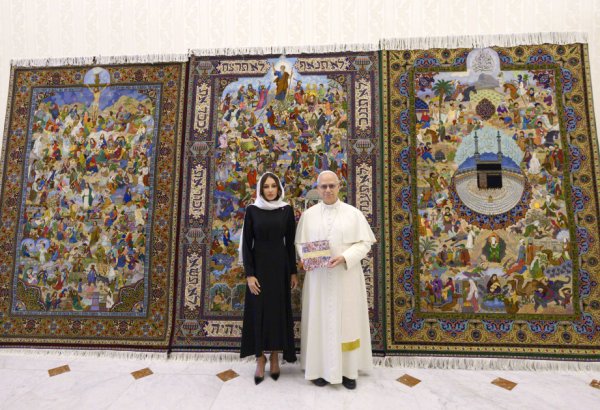 “Səmavi dinlər” layihəsi Vatikanda təqdim edilib (FOTO)