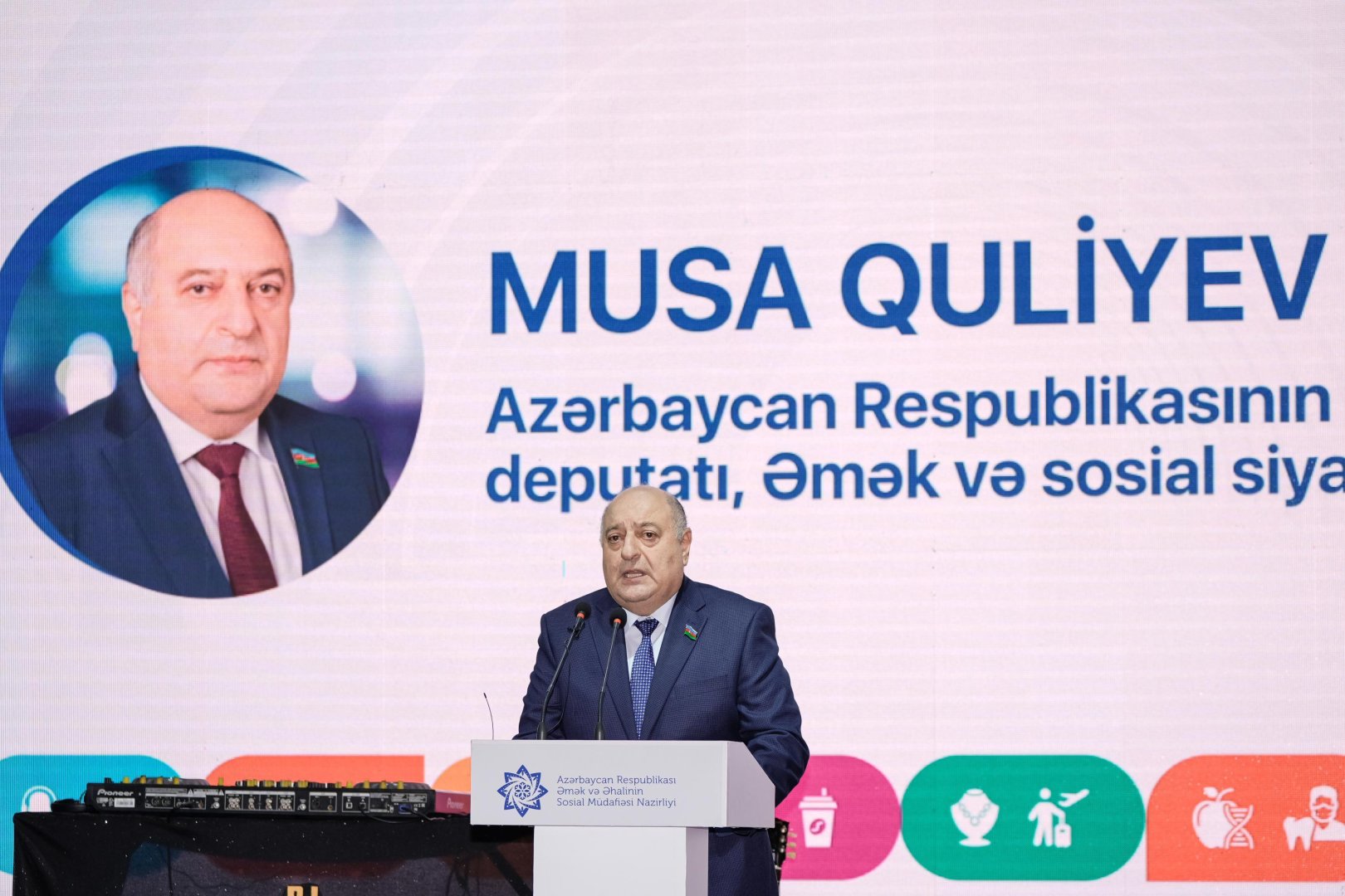 Süni intellekt üçün güclü qanunvericilik bazasına ehtiyac var - Komitə sədri