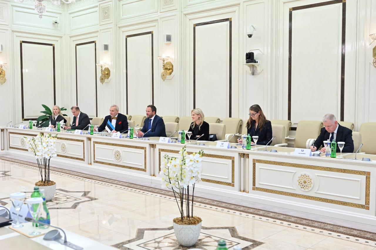 Milli Məclisin sədri Estoniyanın xarici işlər naziri ilə görüşüb (FOTO)