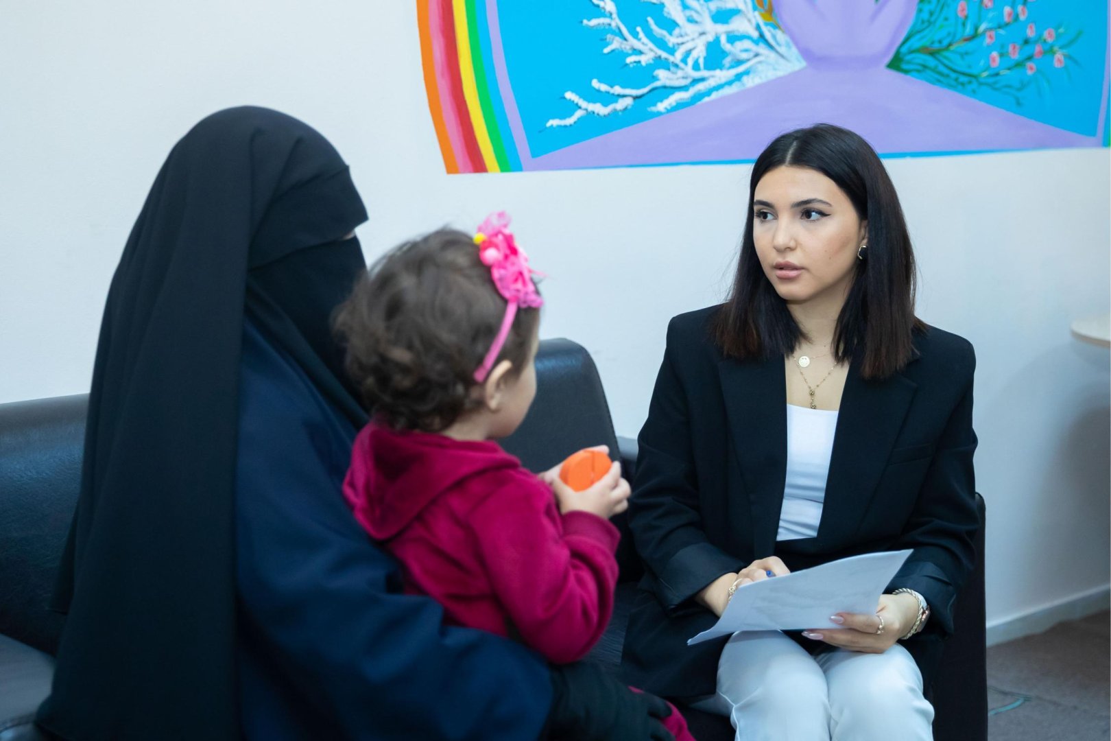 Ölkəmizə repatriasiya edilən daha 6 nəfərlə bağlı sosial-psixoloji dəstək işlərinə başlanıb