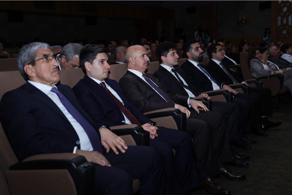 Azərbaycanın ilk qadın gəmi kapitanına həsr olunmuş “Şövkət” filmi təqdim edilib (FOTO)