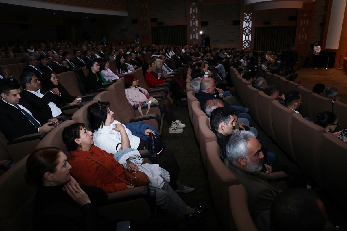 Azərbaycanın ilk qadın gəmi kapitanına həsr olunmuş “Şövkət” filmi təqdim edilib (FOTO)