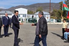 Növbəti köç karvanı Xocalının Təzəbinə kəndinə çatıb: mənzillərin açarları təqdim olunub (FOTO) (YENİLƏNİB)