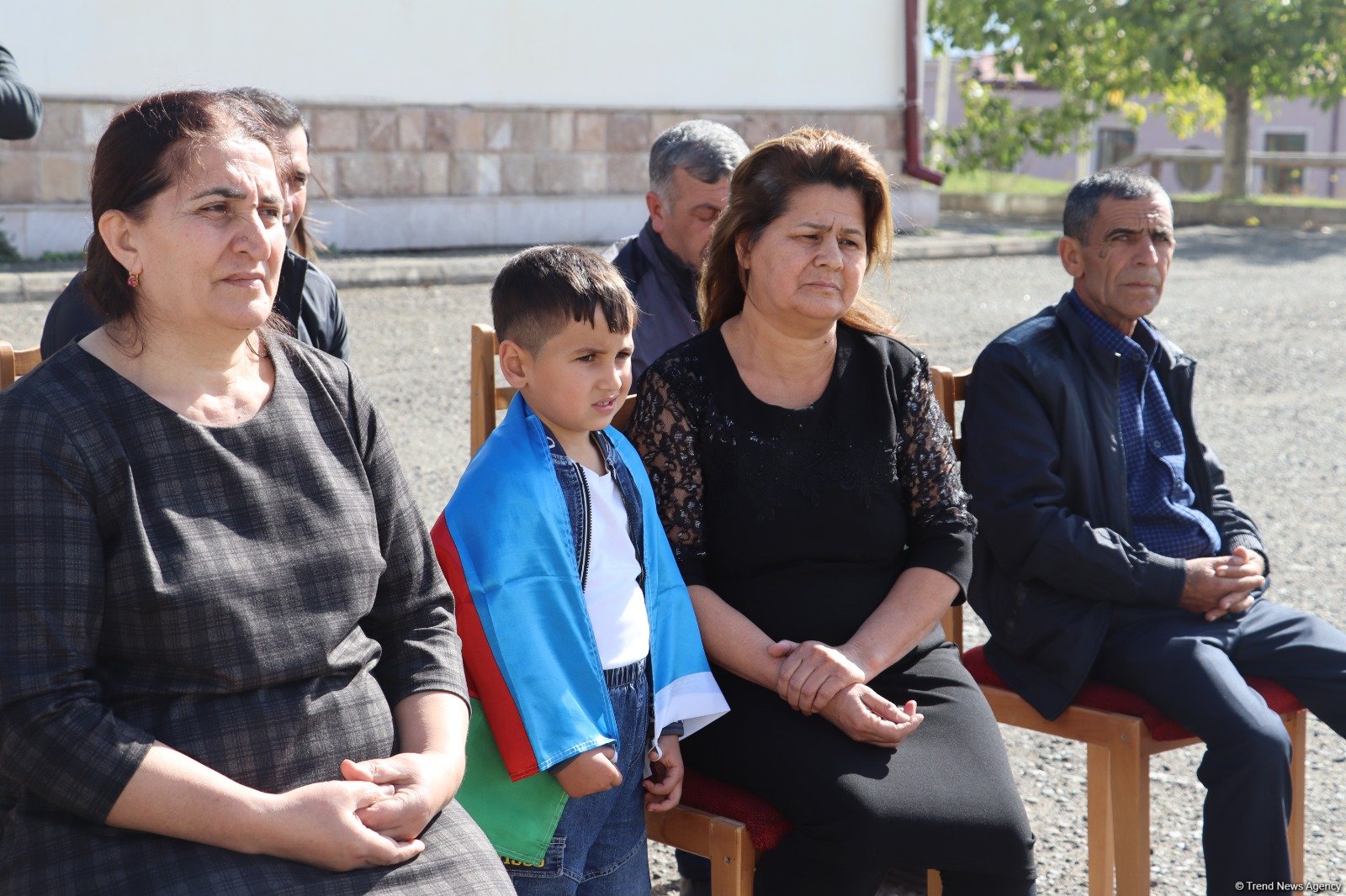 Növbəti köç karvanı Xocalının Təzəbinə kəndinə çatıb: mənzillərin açarları təqdim olunub (FOTO) (YENİLƏNİB)