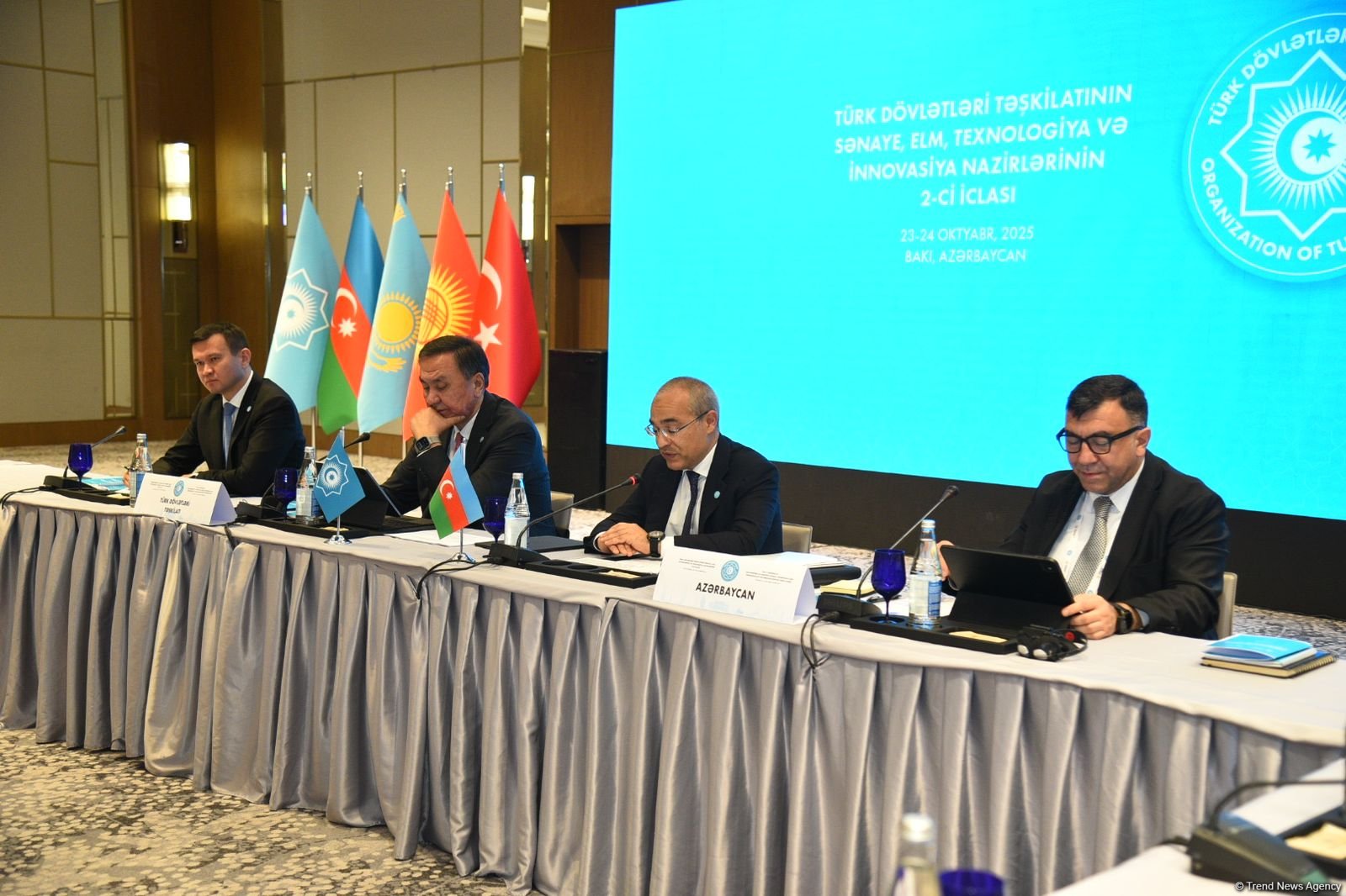 Bakıda TDT sənaye, elm, texnologiya və innovasiyalar nazirlərinin II iclası keçirilir (FOTO)