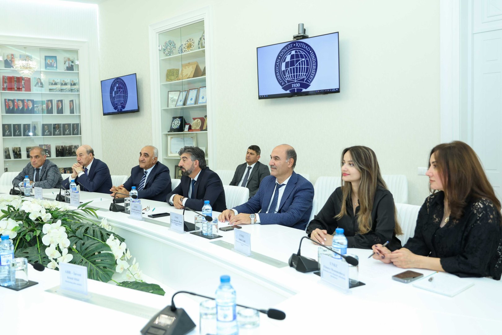 UNEC və ABB Invest arasında strateji əməkdaşlıq memorandumu imzalanıb (FOTO)