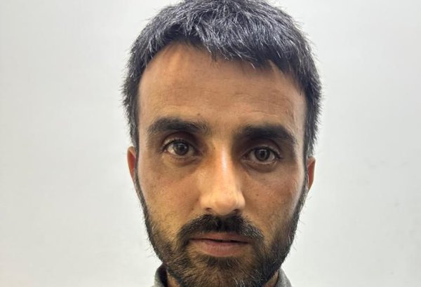Sosial evlərdə mənzil almaq adı ilə dələduzluq edən şəxs saxlanılıb