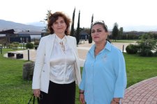 36 il sonra Xocalı məktəbinin məzunları bir araya gəliblər (FOTO)
