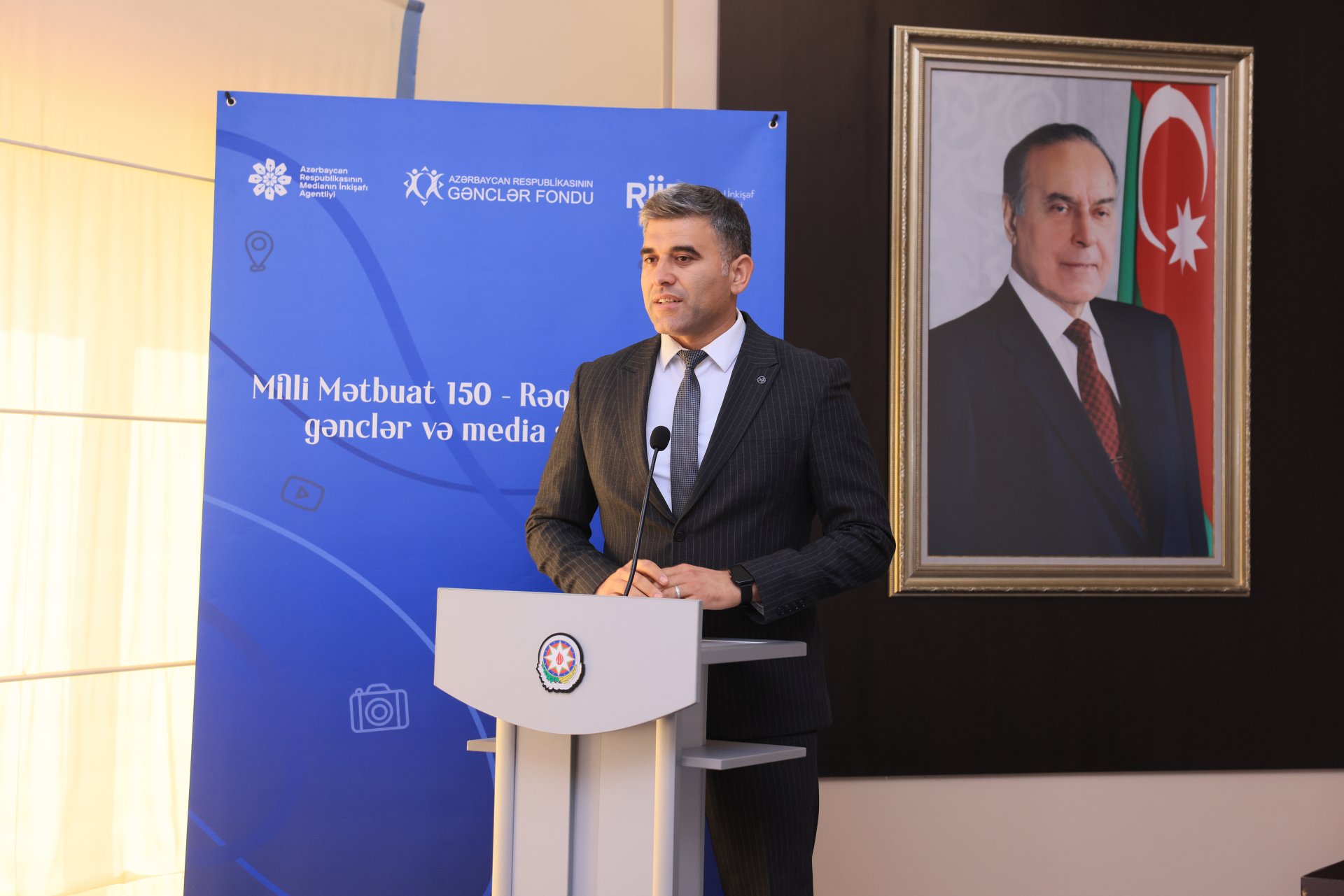 Azərbaycan milli mətbuatının 150 illik yubileyi ilə əlaqədar MEDİA və RİİB könüllüləri Zərdab şəhərinə səfər ediblər (FOTO)
