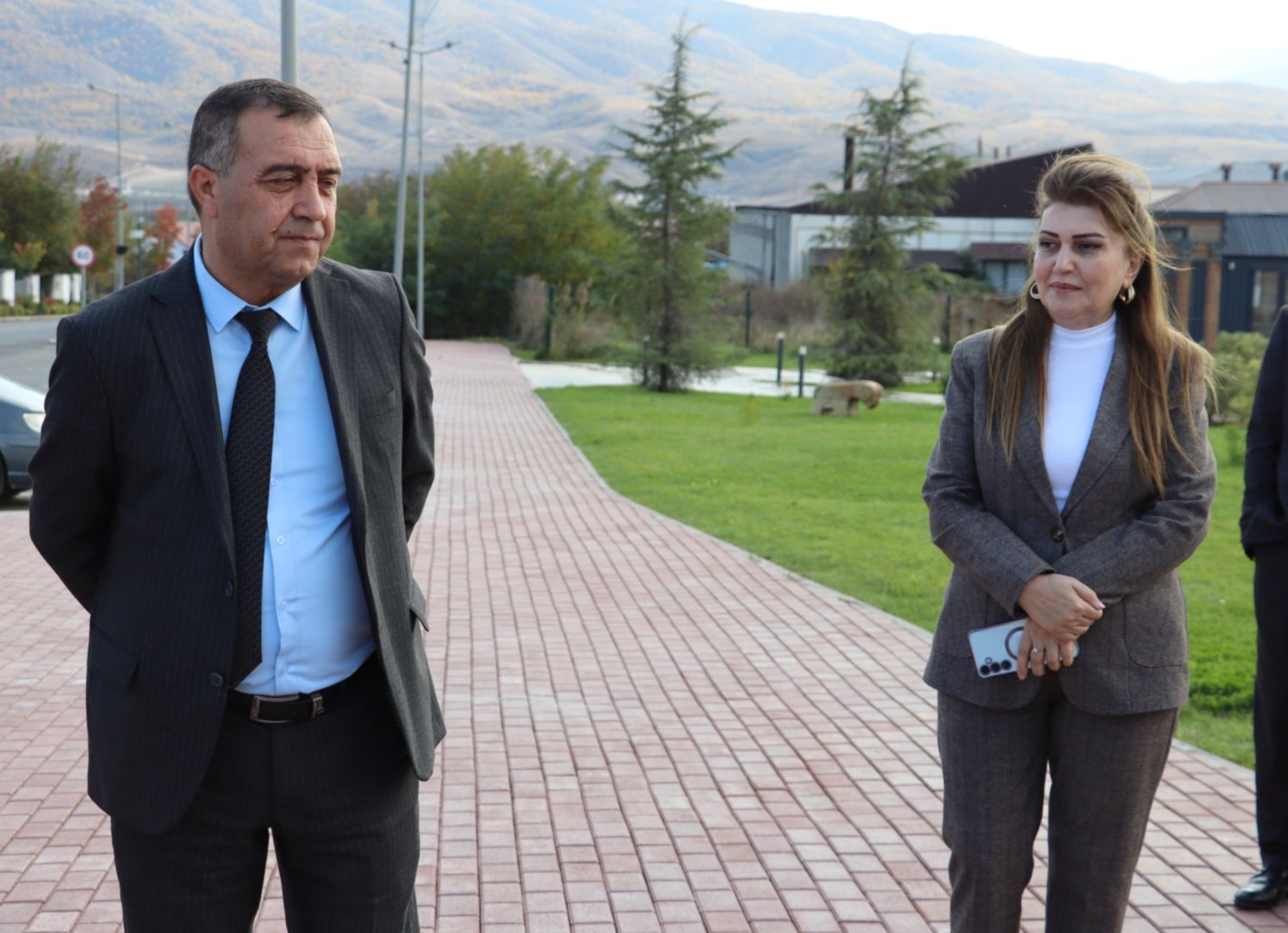 36 il sonra Xocalı məktəbinin məzunları bir araya gəliblər (FOTO)