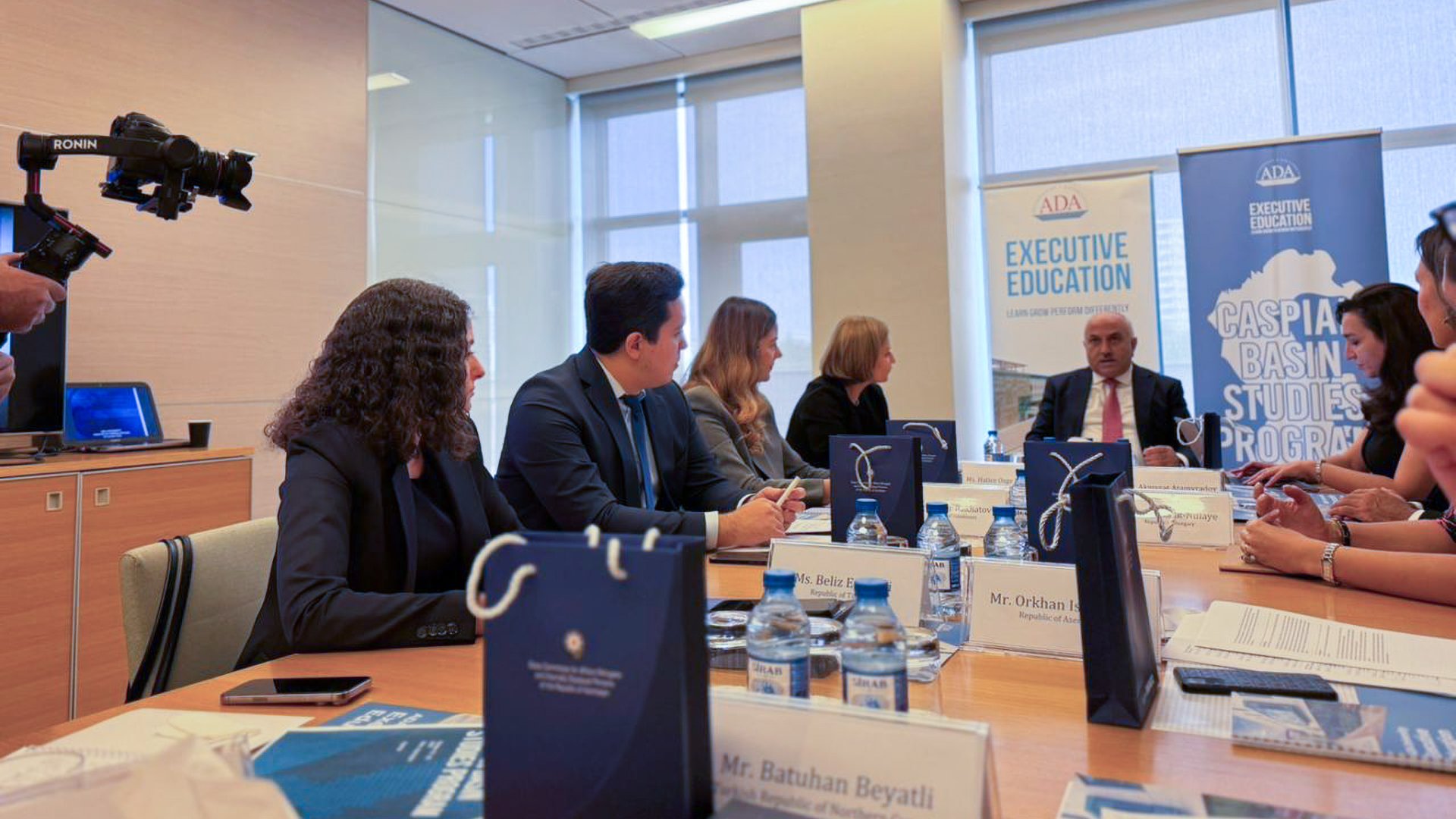 “Xəzər hövzəsi araşdırmaları” proqramı Türk Dövlətləri Təşkilatı üzv və müşahidəçi ölkələrin diplomatlarını bir araya gətirdi (FOTO)