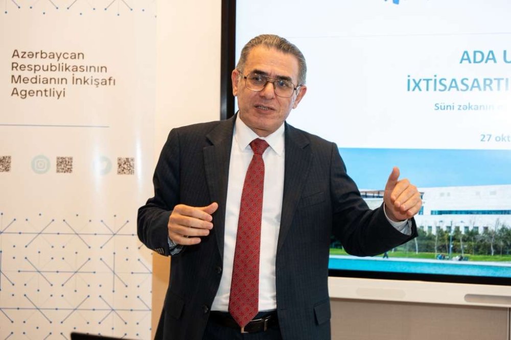 Media nümayəndələri üçün “Süni intellektin mediada tətbiqi” mövzusunda seminarlara başlanılıb (FOTO)