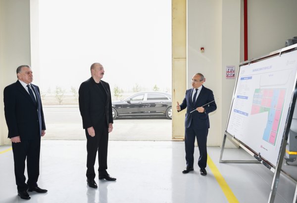 Prezident İlham Əliyev Sabirabadda aqrokimyəvi vasitələrin istehsalı müəssisəsinin fəaliyyəti ilə tanış olub (FOTO/VİDEO)