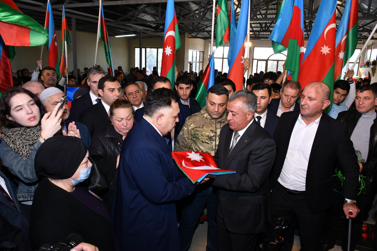 Birinci Qarabağ Müharibəsi şəhidi Abdulla Quliyevin Saray Şəhidlər Xiyabanında dəfn mərasimi keçirilib (FOTO)