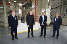 Prezident İlham Əliyev Sabirabadda pambıq emalı zavodunun fəaliyyəti ilə tanış olub (FOTO)