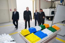 Prezident İlham Əliyev Sabirabadda su filtrlərinin istehsalı müəssisəsinin fəaliyyəti ilə tanış olub (FOTO)