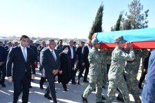 Birinci Qarabağ Müharibəsi şəhidi Abdulla Quliyevin Saray Şəhidlər Xiyabanında dəfn mərasimi keçirilib (FOTO)