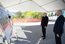 Prezidenti İlham Əliyev Cəbrayıl şəhərində ikinci və üçüncü yaşayış komplekslərinin təməlini qoyub (FOTO)