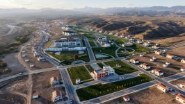 Prezident İlham Əliyev Cəbrayıl rayonunun Horovlu kəndinin birinci mərhələsinin açılışında iştirak edib (FOTO)