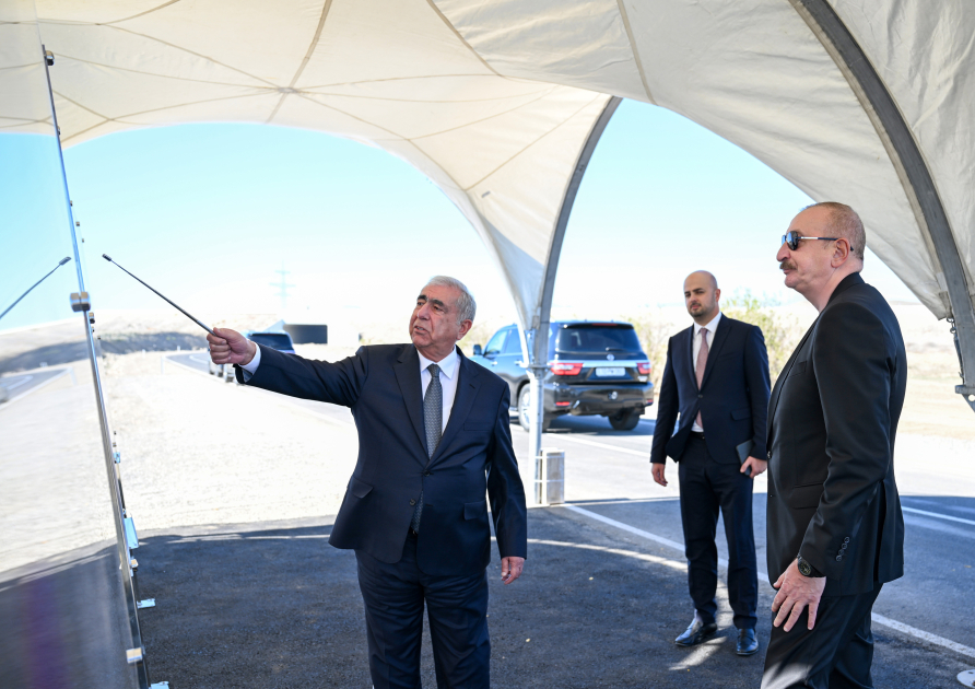 Prezident İlham Əliyev Cəbrayıl rayonunda “Şəfəq” Günəş Elektrik Stansiyasına gedən avtomobil yolunun açılışında iştirak edib (FOTO)