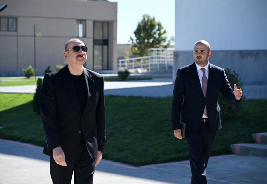 Prezident İlham Əliyev Cəbrayıl rayonunun Horovlu kəndinin birinci mərhələsinin açılışında iştirak edib (FOTO)