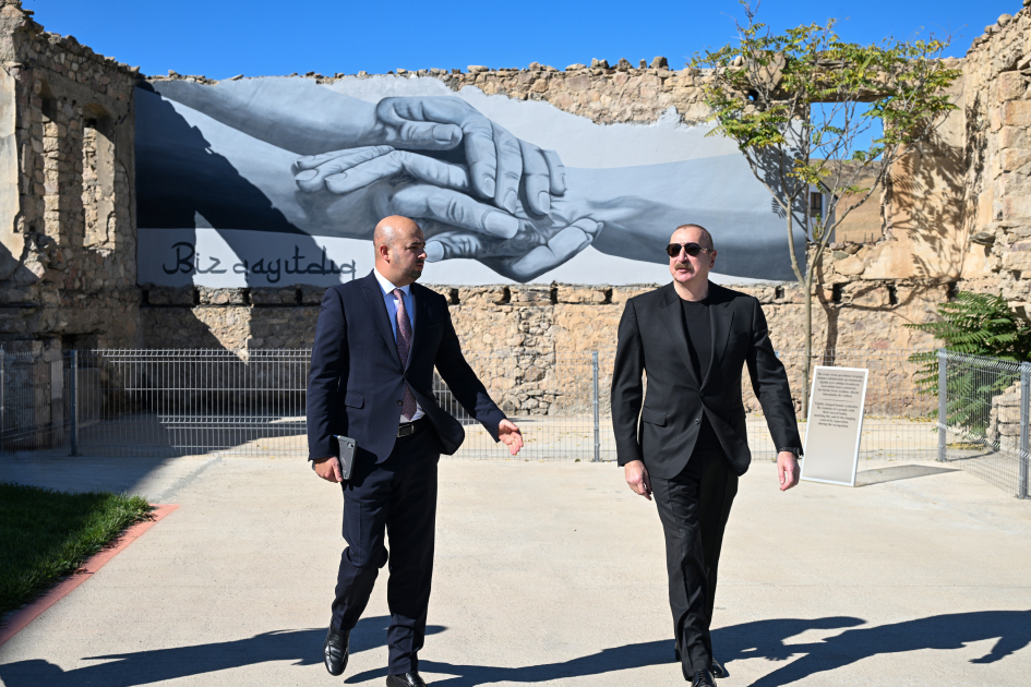 Prezident İlham Əliyev Cəbrayıl rayonunun Horovlu kəndinin birinci mərhələsinin açılışında iştirak edib (FOTO)