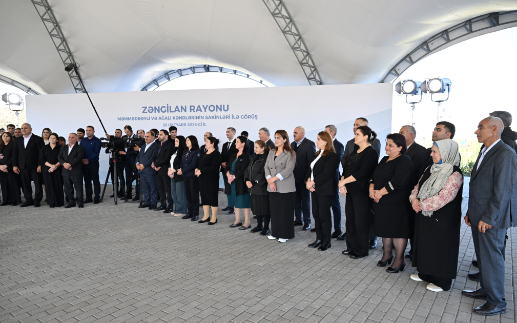 Prezident İlham Əliyev Zəngilanın Məmmədbəyli və Ağalı kəndlərinin sakinlərinə mənzillərin açarlarını təqdim edib (FOTO) (YENİLƏNİB)