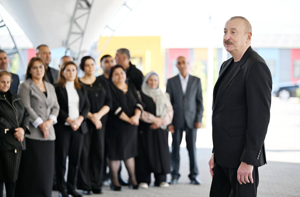 Prezident İlham Əliyev Zəngilanın Məmmədbəyli və Ağalı kəndlərinin sakinlərinə mənzillərin açarlarını təqdim edib (FOTO) (YENİLƏNİB)