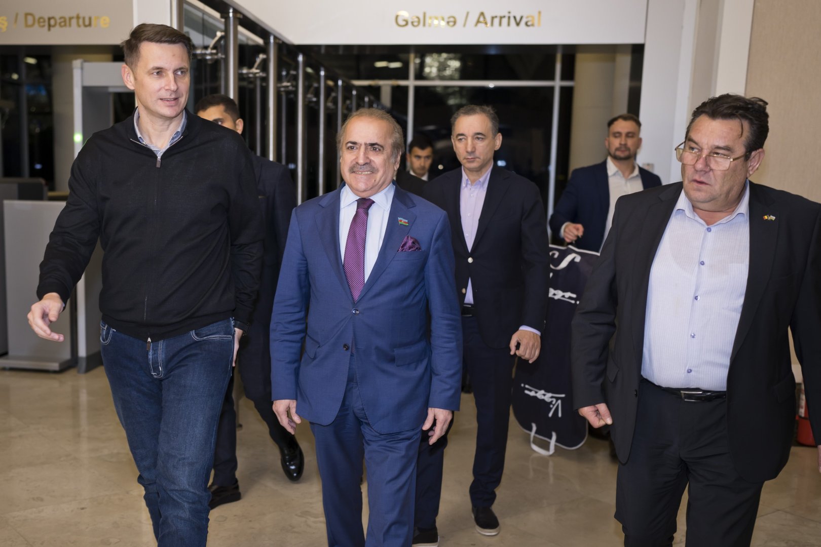Rumıniya Parlamenti Senatının sədri Azərbaycandadır (FOTO)
