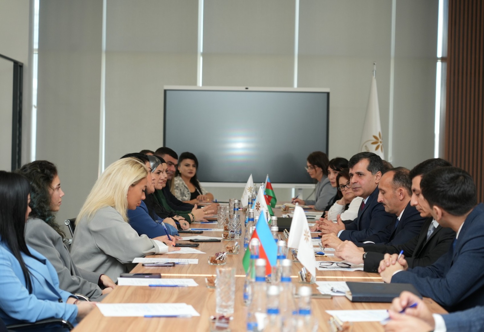 “Biznesin müflisləşməsi” işçi qrupunun sahibkarlıq subyektləri ilə görüşü keçirilib (FOTO)