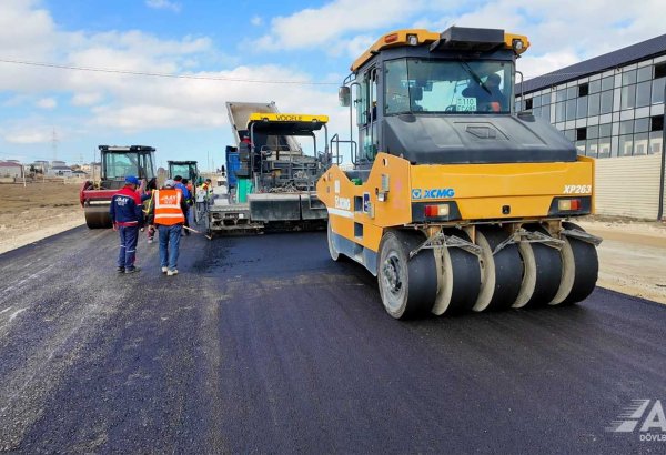 Zığ dairəsi–Hava Limanı yoluna birləşən yanaşma yollarının tikintisi davam etdirilir (FOTO)