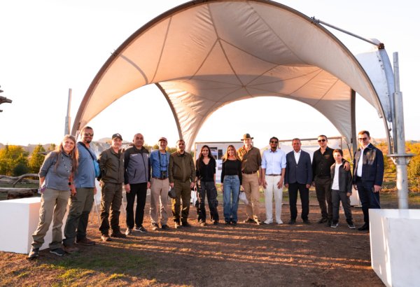 Heydər Əliyev Fondunun vitse-prezidenti Leyla Əliyeva və Bakı Media Mərkəzinin rəhbəri Arzu Əliyeva Qax rayonunda Axar-Baxar Milli Parkının açılış mərasimində iştirak ediblər (FOTO)