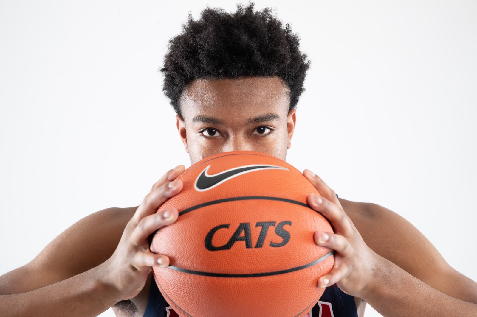 NBA basketbolçusu aeroportda narkotiklə saxlanılıb