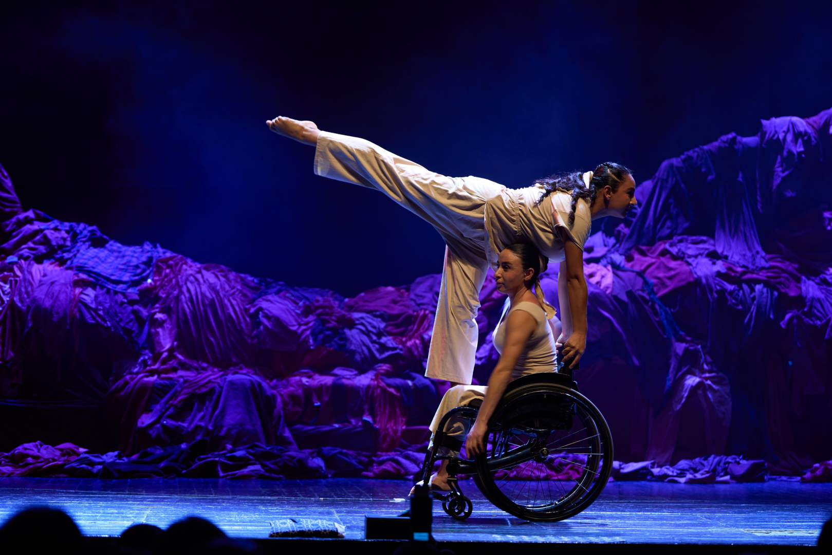 "DanceAbility Azerbaijan" Bakıda "Art Weekend" çərçivəsində inklüziv performans və tamaşa təqdim edəcək (VİDEO/FOTO)