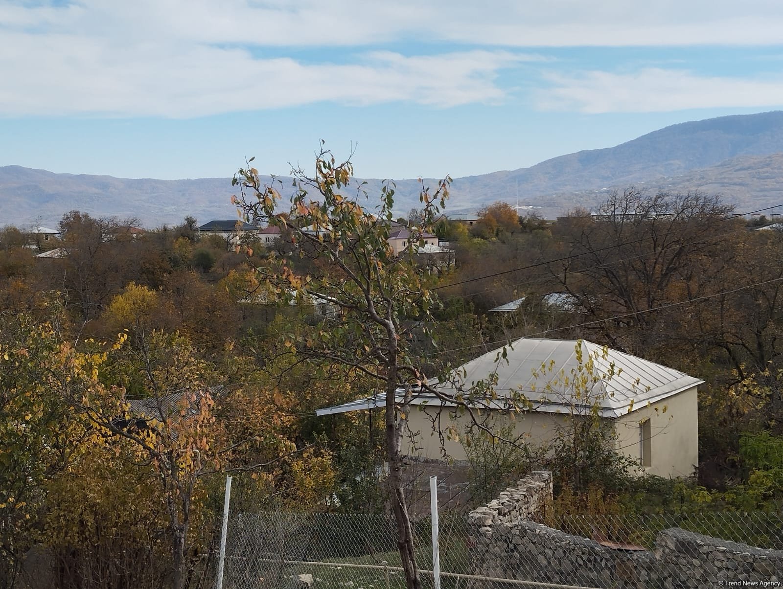 Ağdərənin Həsənriz kəndinə növbəti köç olub (FOTO) (YENİLƏNİB)
