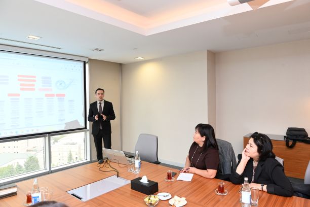 Xalq Bank Eurasian Bank və Uzpromstroybank nümayəndə heyətlərini qəbul edib (FOTO)