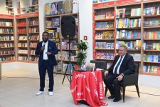 Nigeriyalı müəllifin “Mənim Qarabağa səfərim” kitabının təqdimatı olub (FOTO)