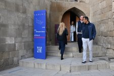 “Art Weekend” təqdim edir: “Şeh. Olmayan Səhər” sərgisi (FOTO)