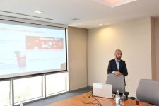 Xalq Bank Eurasian Bank və Uzpromstroybank nümayəndə heyətlərini qəbul edib (FOTO)