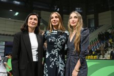 Heydər Əliyev Fondunun vitse-prezidenti Leyla Əliyevanın təşəbbüsü ilə uşaq evlərinin komandaları arasında növbəti minifutbol turniri təşkil olunub (FOTO)