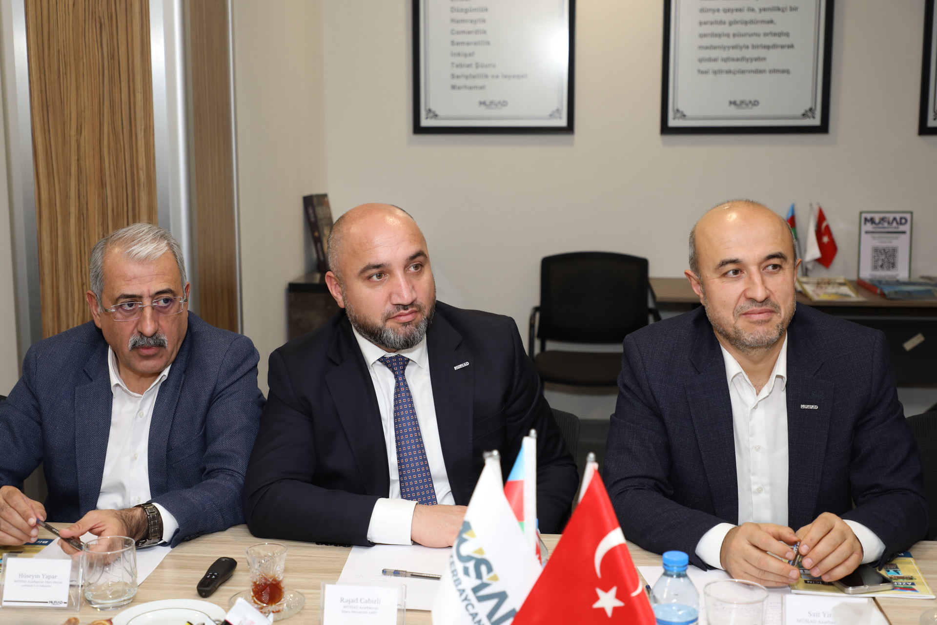 İstanbul Sənaye Palatasının nümayəndə heyəti MÜSİAD Azərbaycanı ziyarət edib (FOTO)