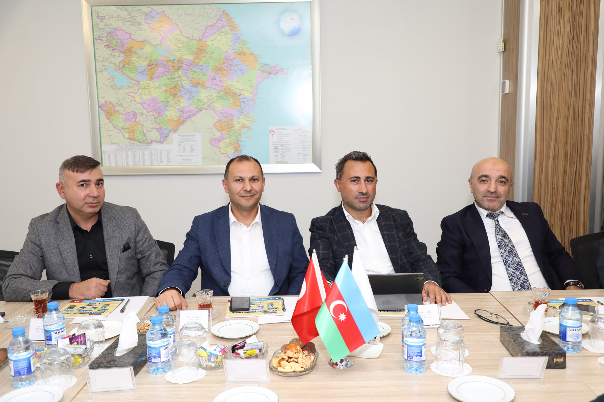 İstanbul Sənaye Palatasının nümayəndə heyəti MÜSİAD Azərbaycanı ziyarət edib (FOTO)